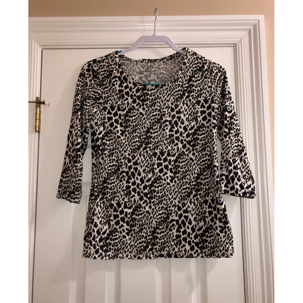 Leopard print layering top🖤✨